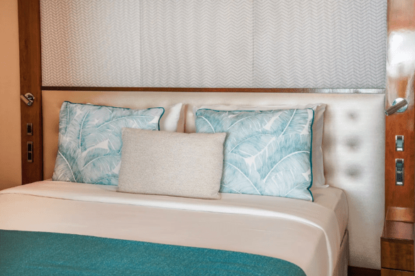 Paul Gauguin Cruises, Owners Suite 2.png